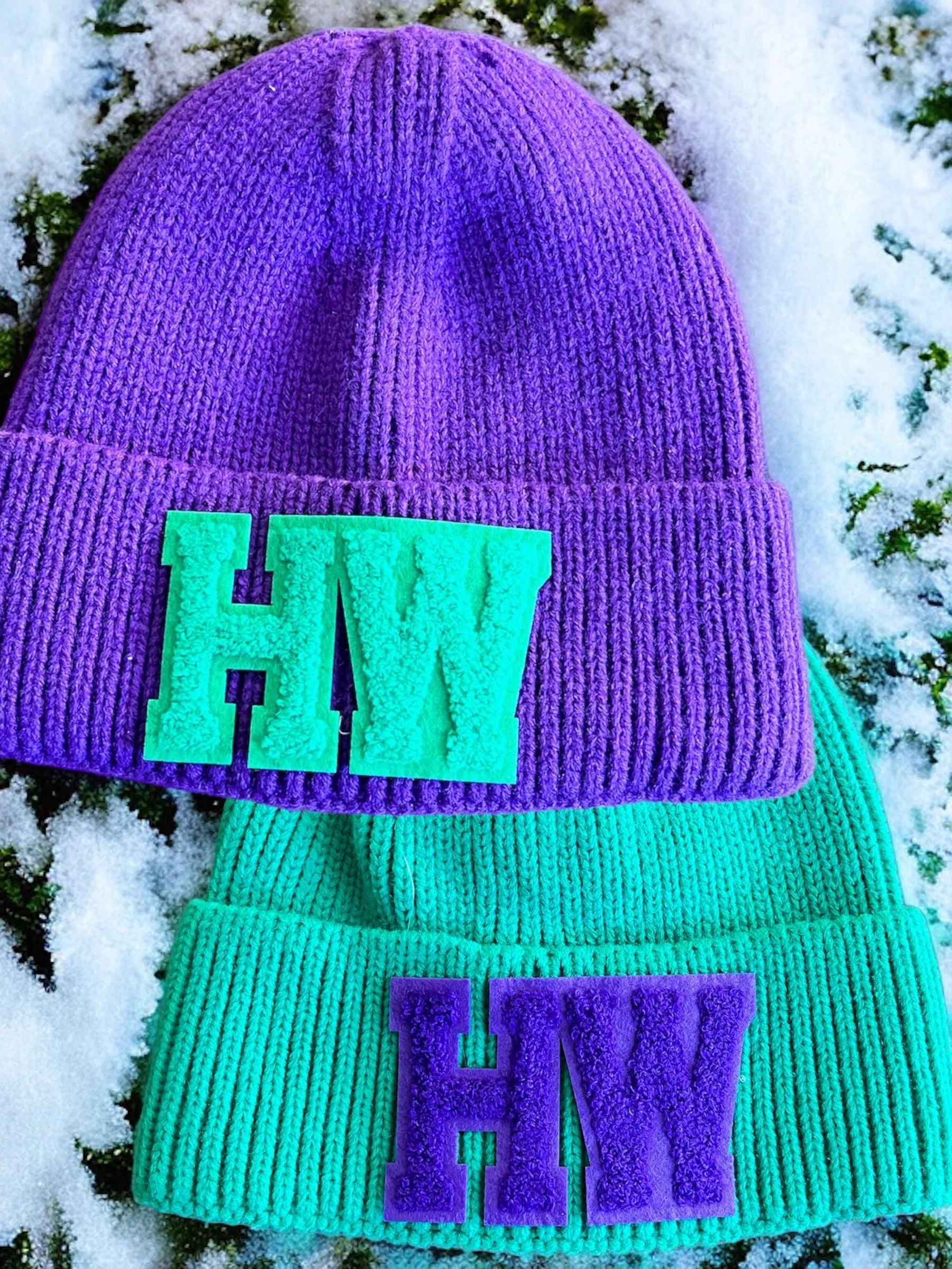 Beanie with Chenille "HW"